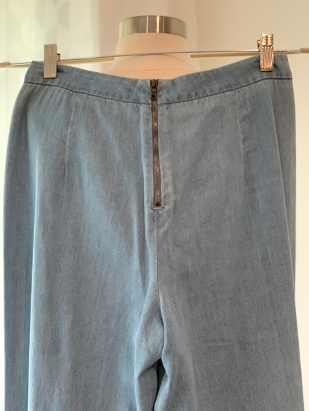 Alice + Olivia Light Blue Jeans with Bright Pink Trim